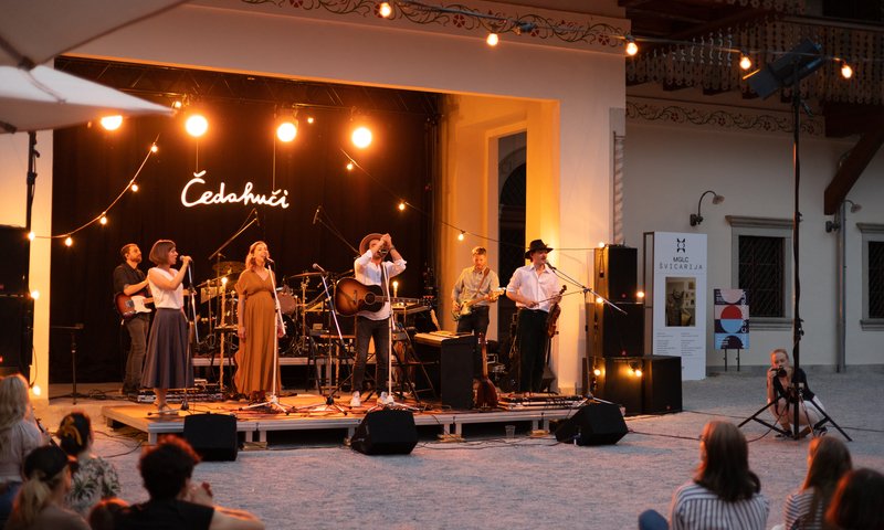 Koncert Čedahuči v Švicariji